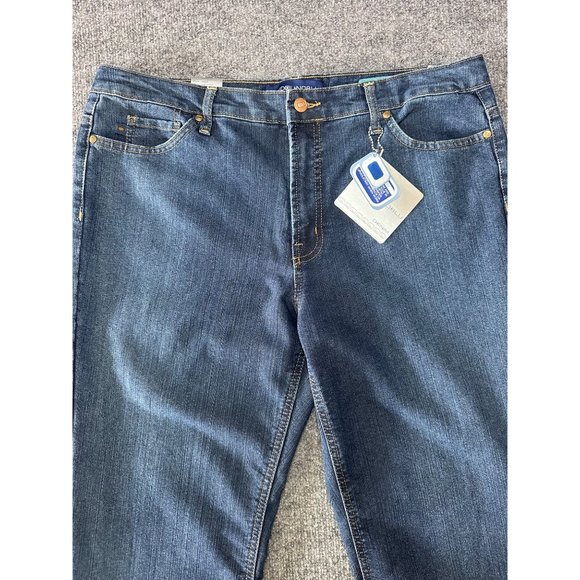 NWT Bandolino Blu Aria Womens Boot Cut Jeans Size 16 - Picture 4 of 12